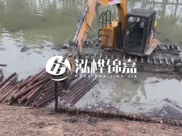 怎么選擇靠譜的松木樁施工隊 - 水上打松木樁聯(lián)系電話多少？